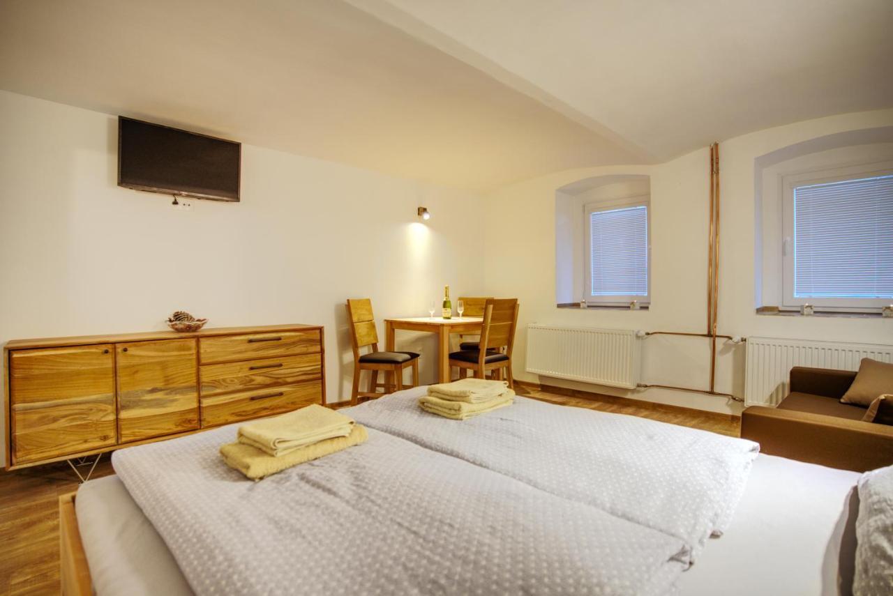 Apartmanek Mezi Kopci Daire Jáchymov Dış mekan fotoğraf